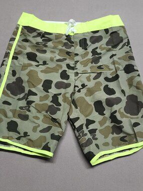 Castaways Mens Board Shorts XL Swim Trunks Camo Neon Yellow Polyester 132
